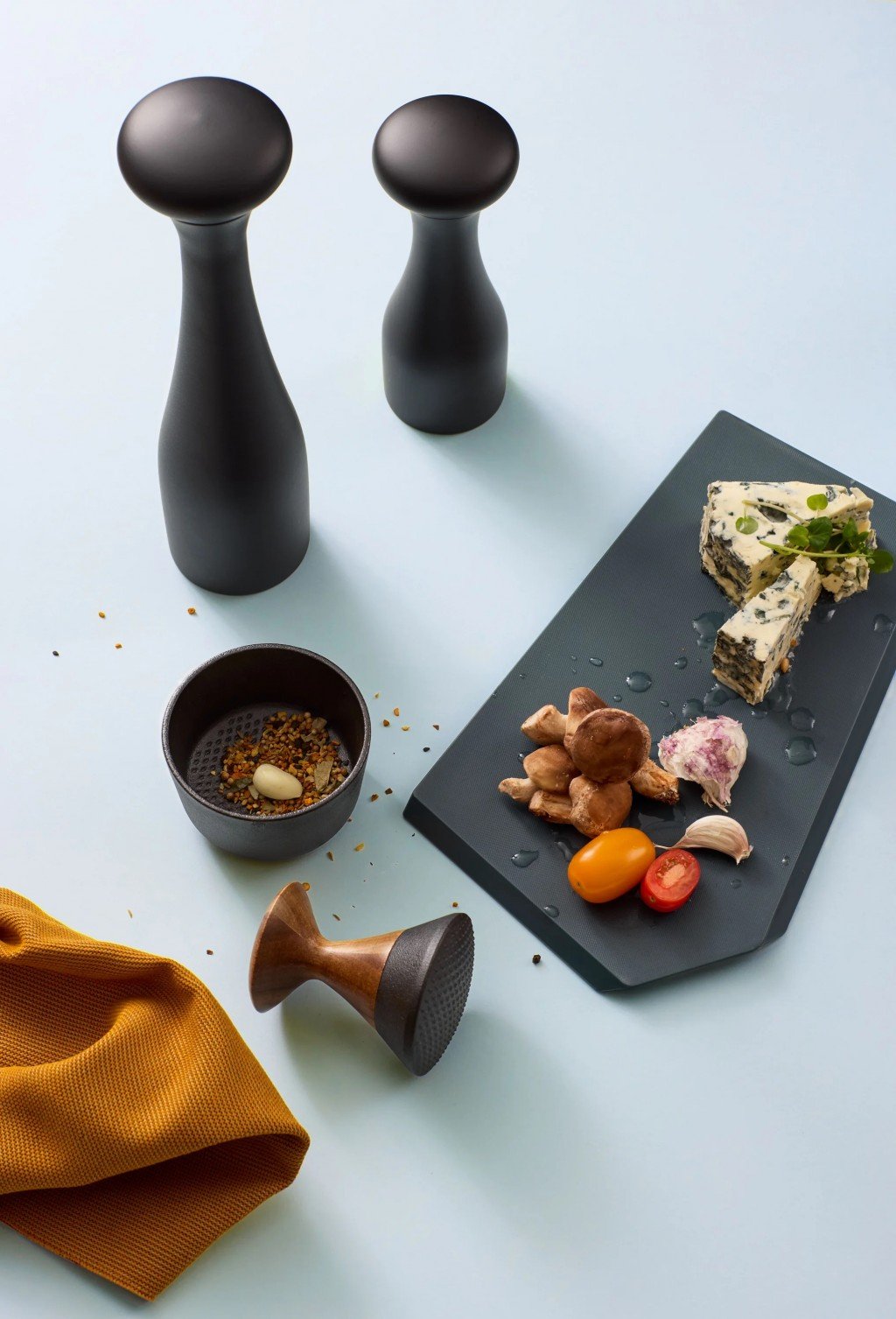 KIRUNA Mortar and Pestle